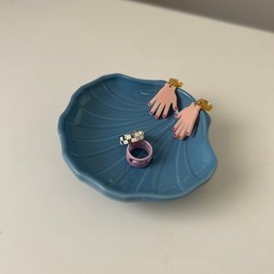 Blue pfaltzgraff ceramic shell dish